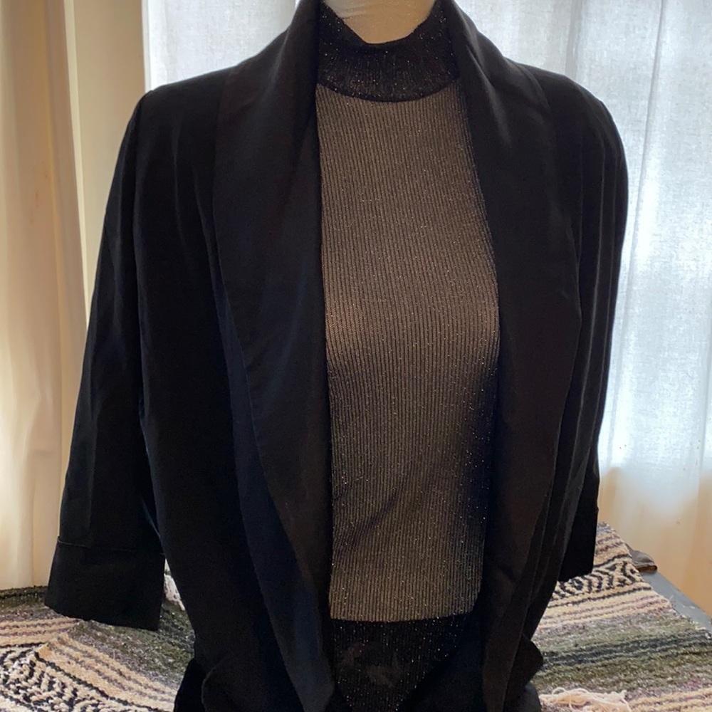 Vintage Wilfred black 3/4 length slip on blazer